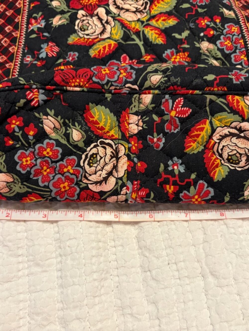 Vintage Vera Bradley small tote: Black with red and cream flowers - Picture 3 of 7